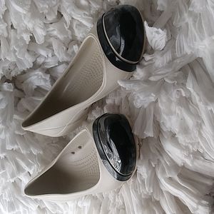 NWOT Crocs Ballet Flats Cream and Black Capped Toe Size 8W